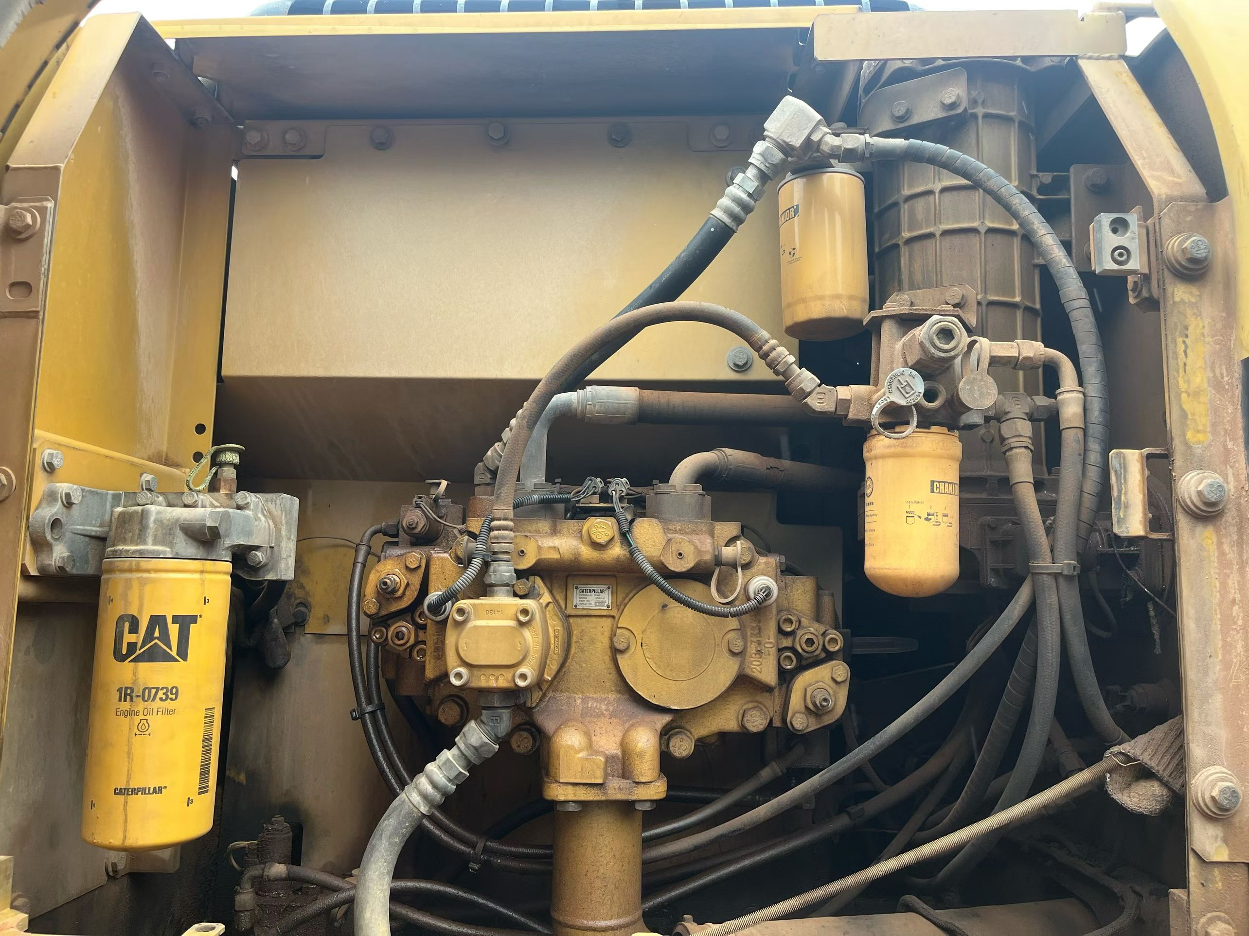 Buy Caterpillar 320D Used Excavator / 3 Buy Caterpillar 320D Used Excavator / 3