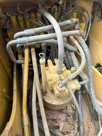 Buy Caterpillar 323 Used Excavator / 2 Buy Caterpillar 323 Used Excavator / 2