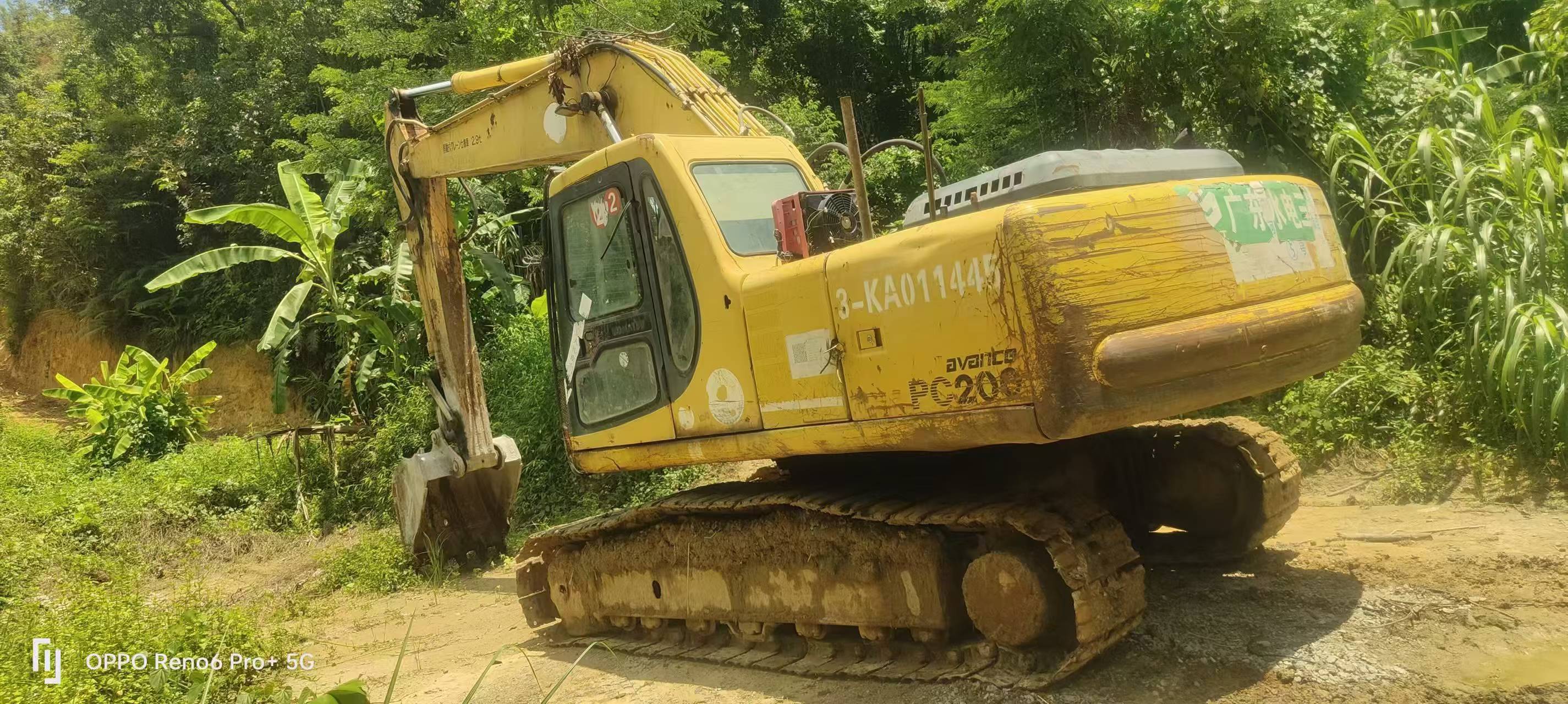 Buy Komatsu PC200-6 Used Excavator / 5 Buy Komatsu PC200-6 Used Excavator / 5