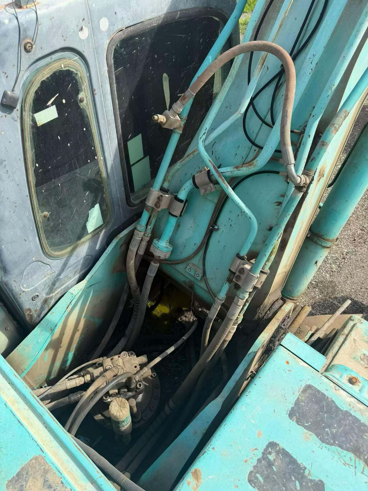 Buy Kobelco SK260 Used Excavator / 9 Buy Kobelco SK260 Used Excavator / 9