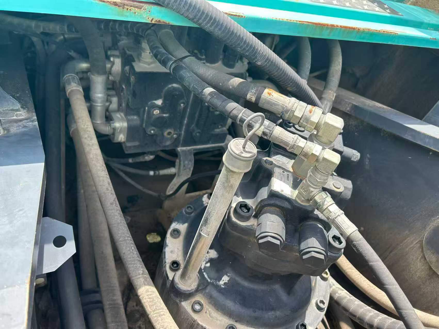 Buy Kobelco SK270D Used Excavator / 3 Buy Kobelco SK270D Used Excavator / 3