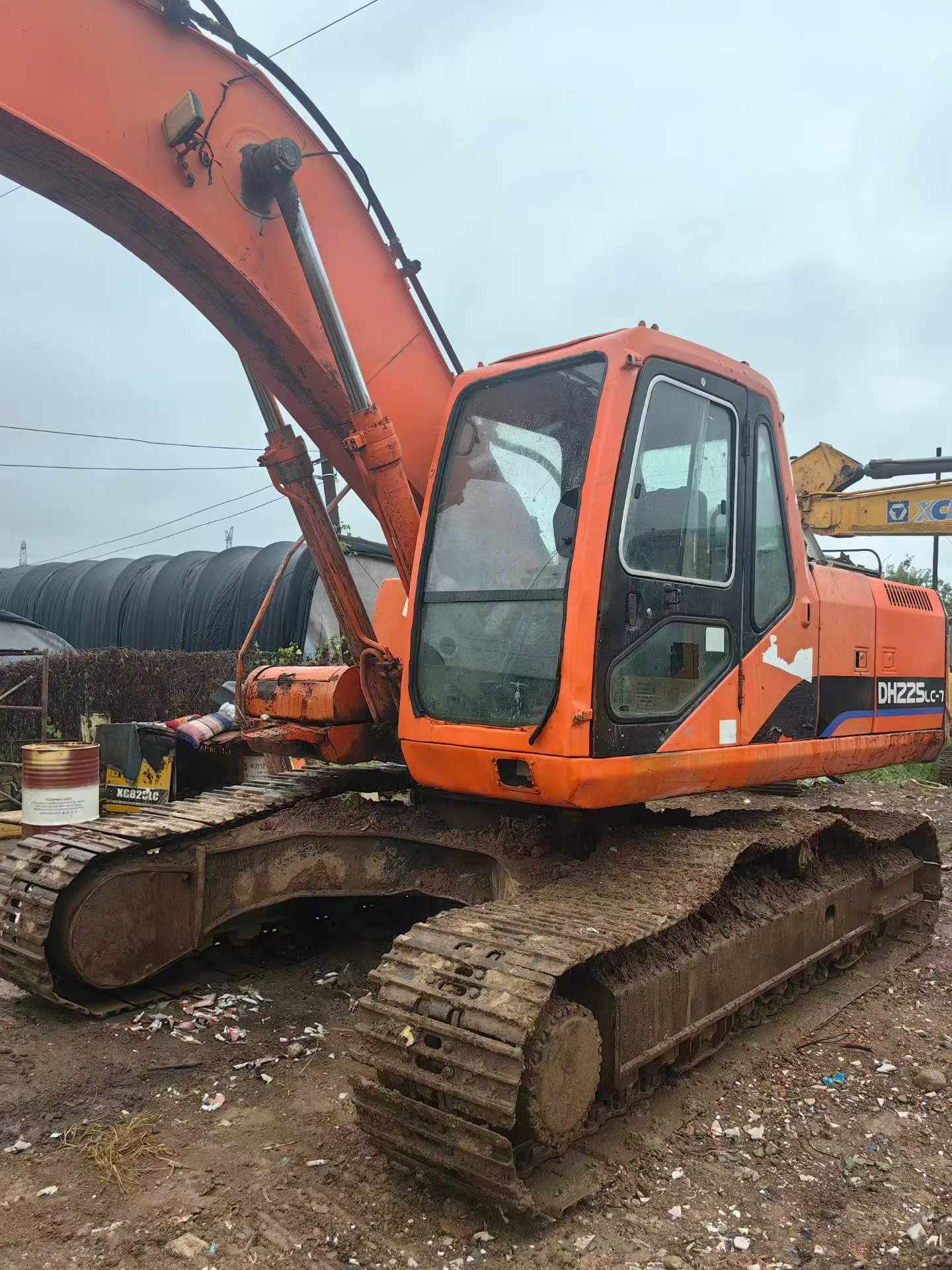Buy Doosan DH225-7 Used Excavator / 6 Buy Doosan DH225-7 Used Excavator / 6