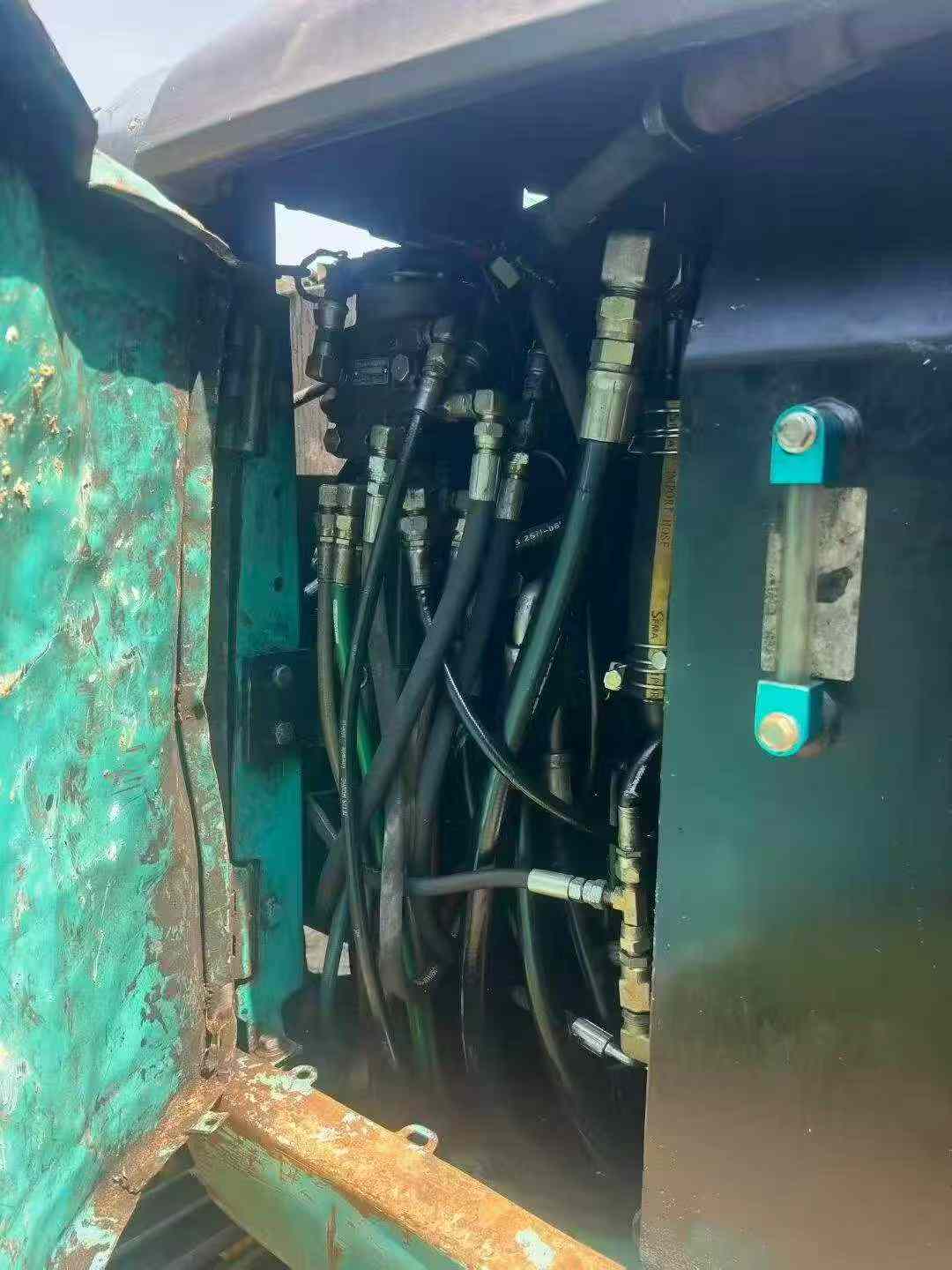 Buy Kobelco SK135 Used Excavator / 2 Buy Kobelco SK135 Used Excavator / 2