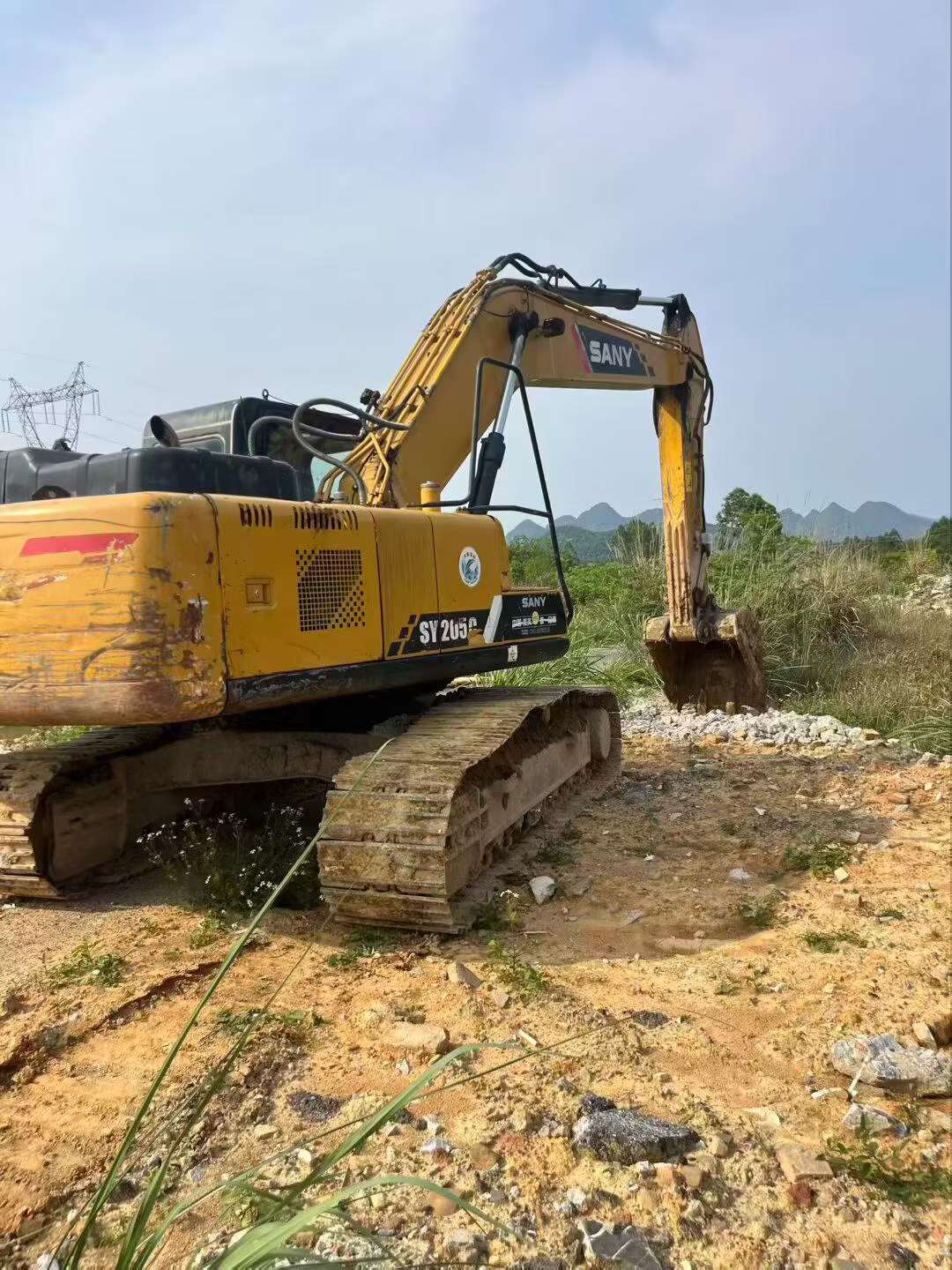 Buy Sany SY205C Used Excavator / 1