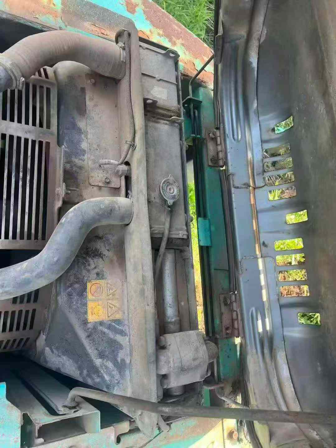 Buy Kobelco SK210-6 Used Excavator / 2 Buy Kobelco SK210-6 Used Excavator / 2