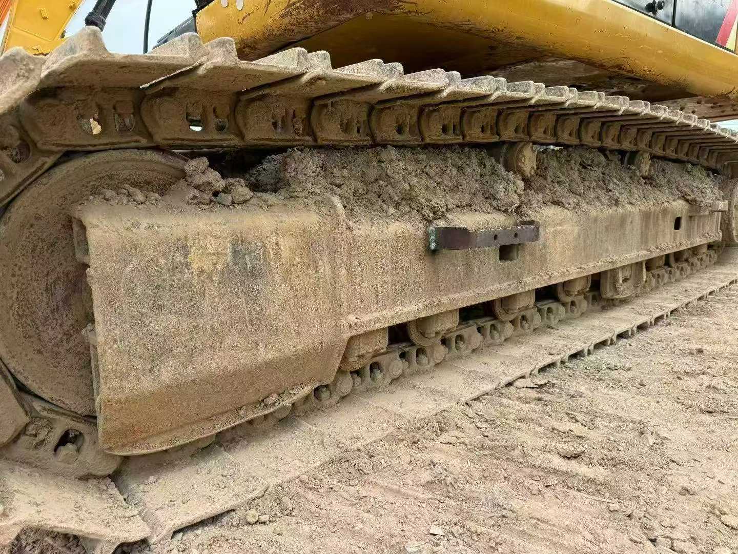 Buy Caterpillar 323D2L Used Excavator / 4