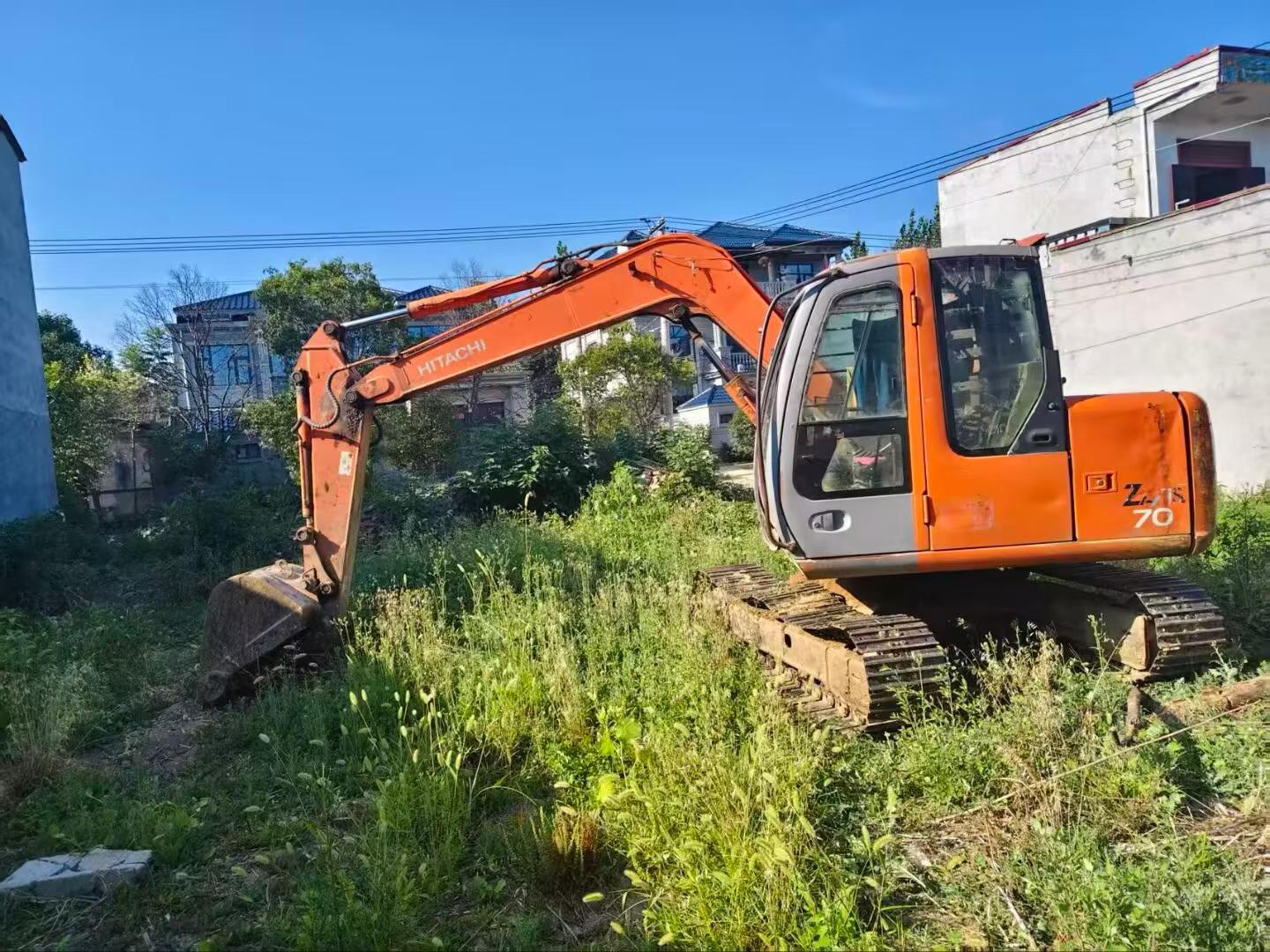 Buy Hitachi EX70 Used Excavator / 1