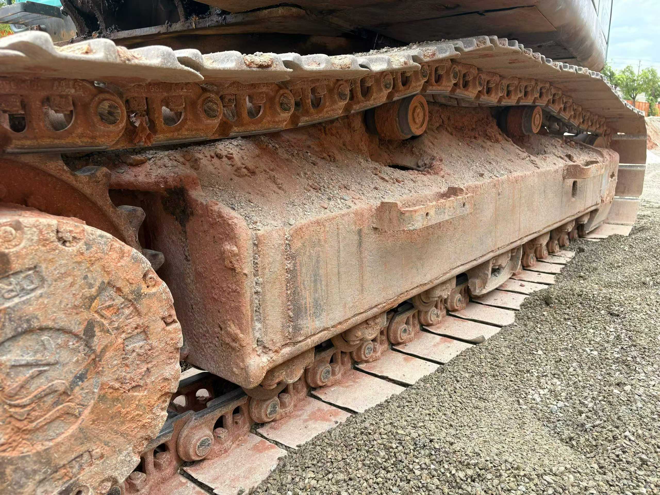 Buy Kobelco SK200 Used Excavator / 8 Buy Kobelco SK200 Used Excavator / 8