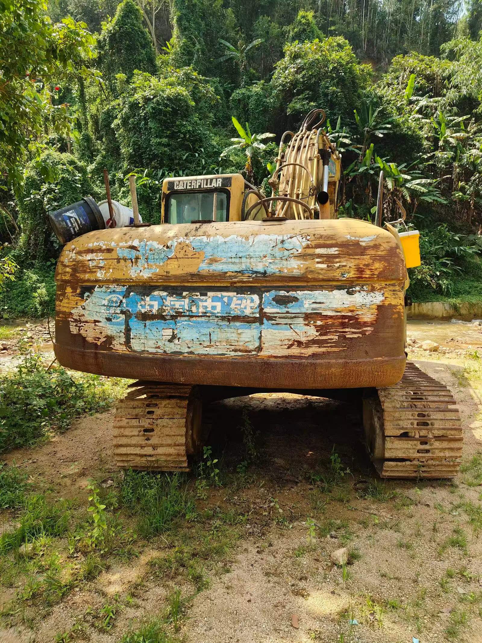 Buy Caterpillar 320C Used Excavator / 1