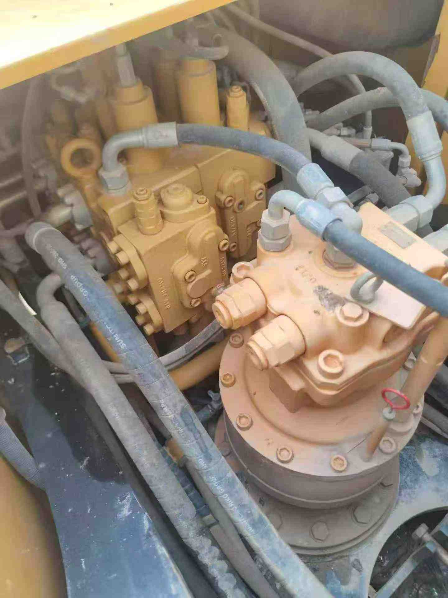 Buy Sany SY205C Used Excavator / 3 Buy Sany SY205C Used Excavator / 3