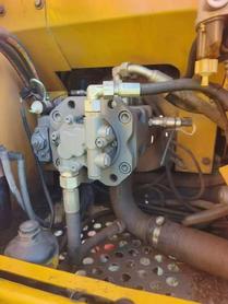 Buy XCMG XE135B Used Excavator / 4 Buy XCMG XE135B Used Excavator / 4