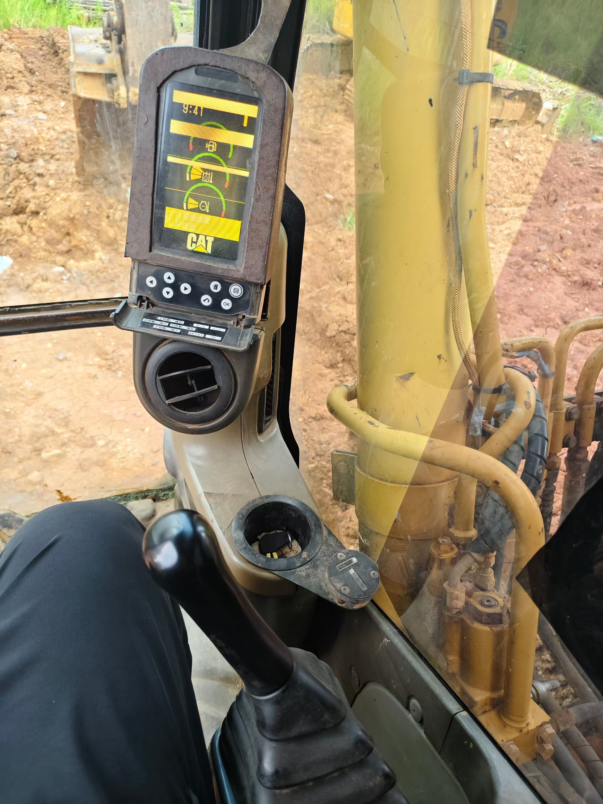Buy Caterpillar 320A Used Excavator / 8 Buy Caterpillar 320A Used Excavator / 8