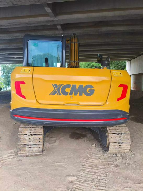 Buy XCMG XE75C Used Excavator / 1