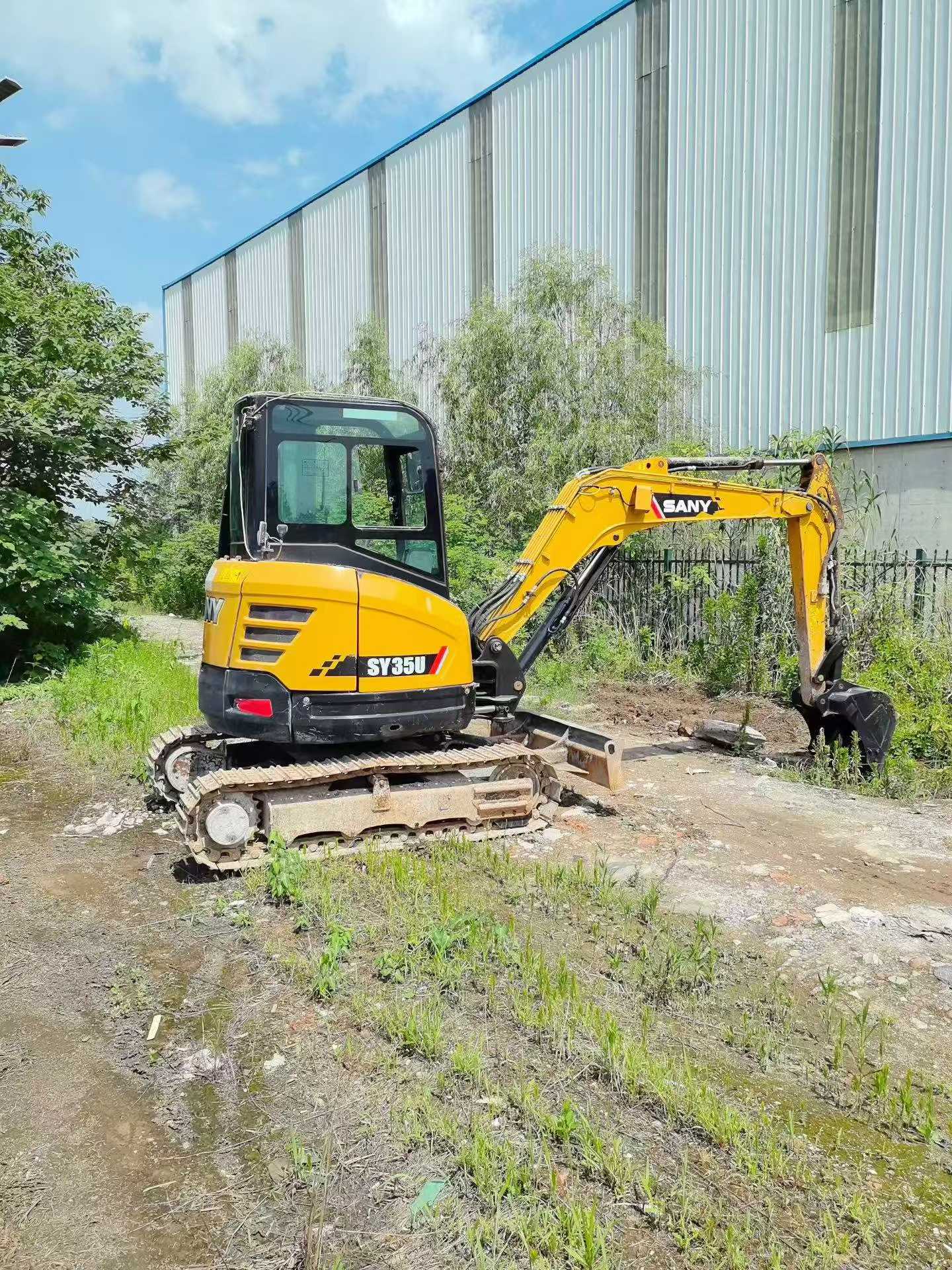 Acheter Sany SY26U D'occasion Pelle Acheter Sany SY26U D'occasion Pelle