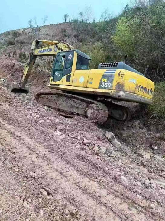Buy Komatsu PC360-7 Used Excavator / 1