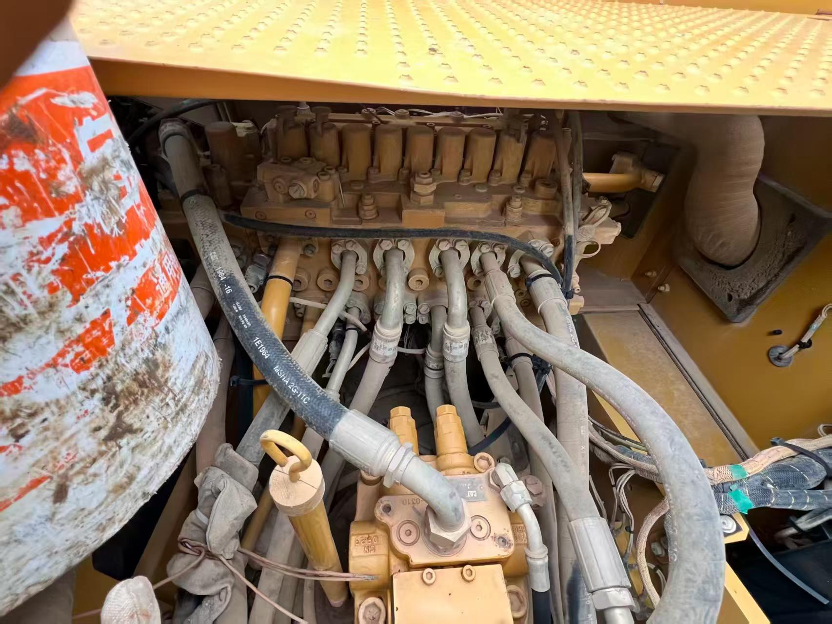 Buy Caterpillar 320A Used Excavator / 5 Buy Caterpillar 320A Used Excavator / 5