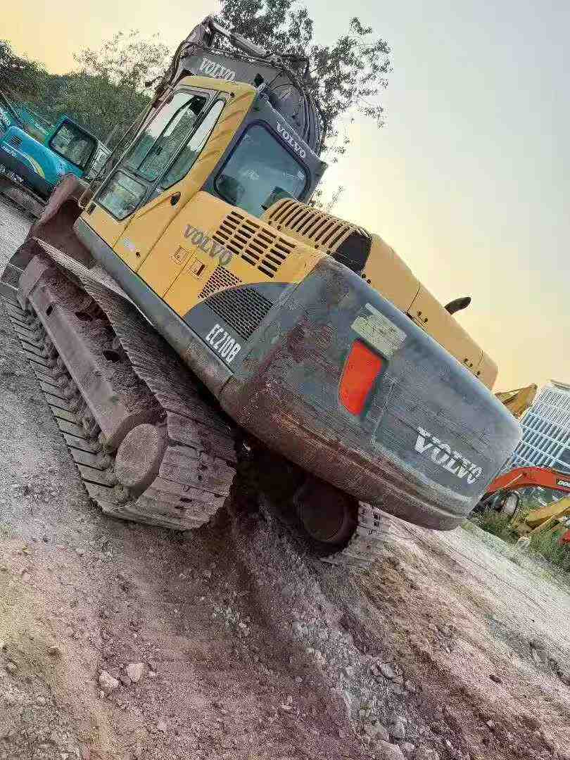 Buy Volvo EC210B Used Excavator / 6 Buy Volvo EC210B Used Excavator / 6