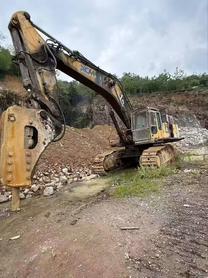 Buy XCMG XE700C Used Excavator / 8 Buy XCMG XE700C Used Excavator / 8