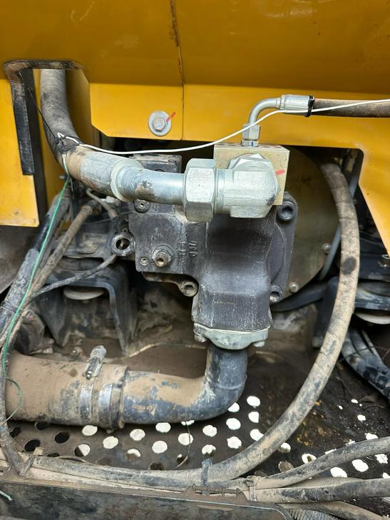 Buy XCMG XE75C Used Excavator / 1