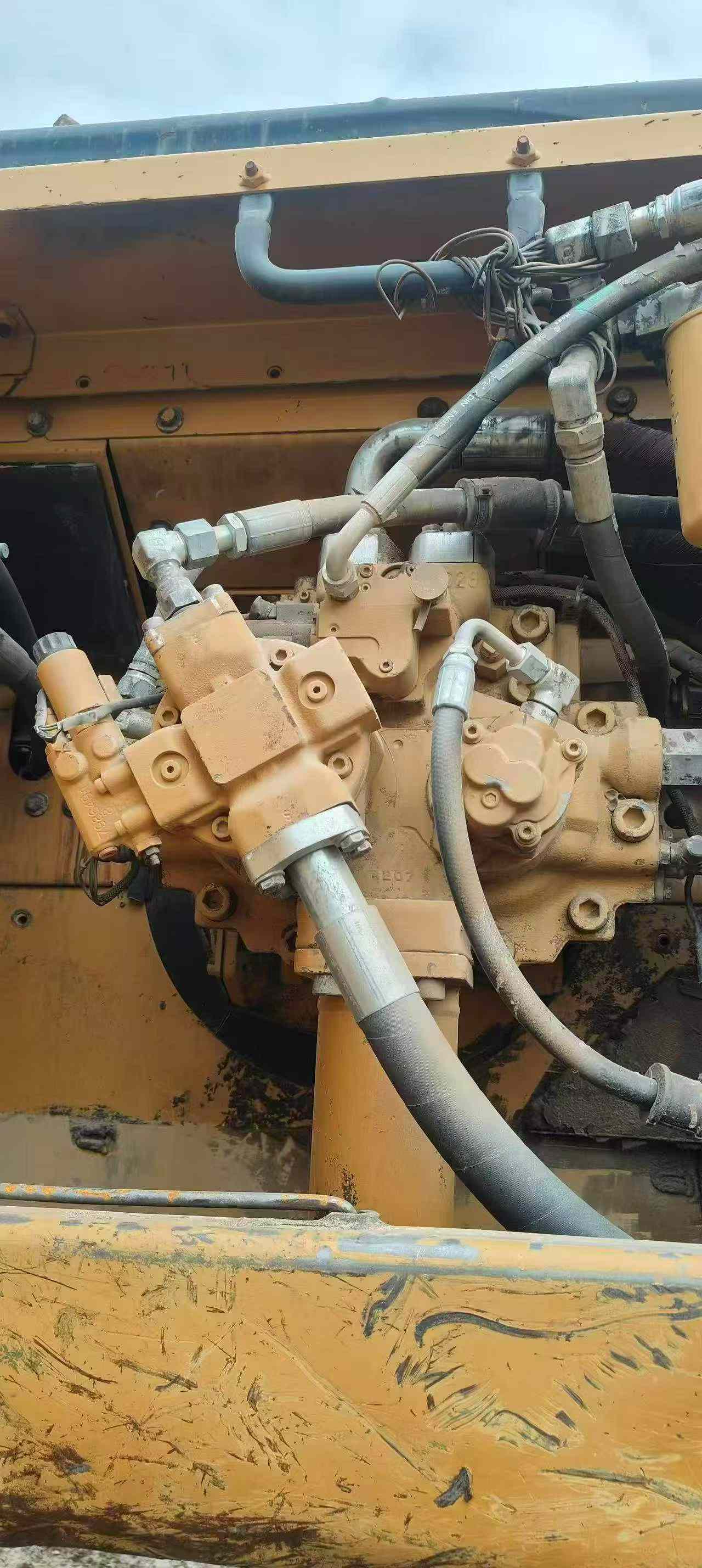 Buy Caterpillar 340D2L Used Excavator / 5 Buy Caterpillar 340D2L Used Excavator / 5