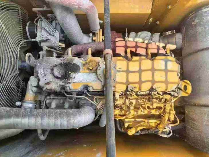 Buy Caterpillar 323D2L Used Excavator / 1