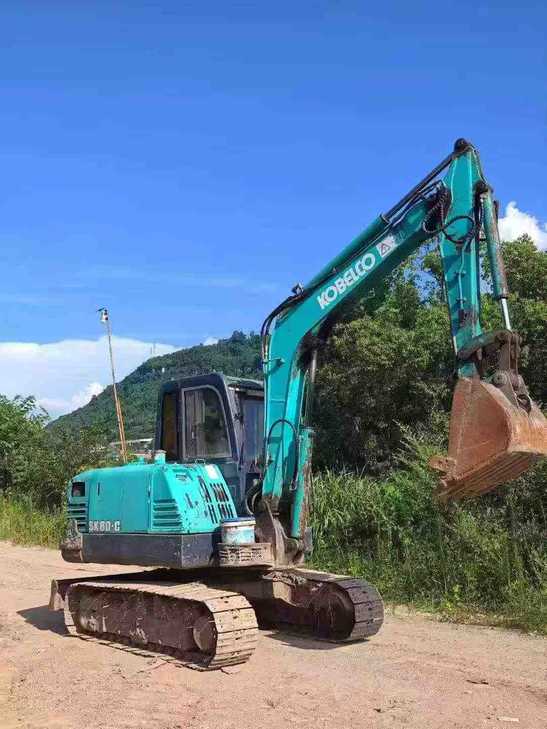 Buy Kobelco SK60 Used Excavator / 1
