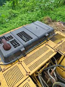 Acheter Pelle Caterpillar 320B d'occasion / 3 Acheter Pelle Caterpillar 320B d'occasion / 3
