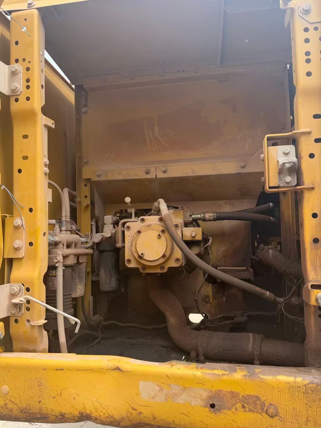 Buy Caterpillar 323 Used Excavator / 4 Buy Caterpillar 323 Used Excavator / 4