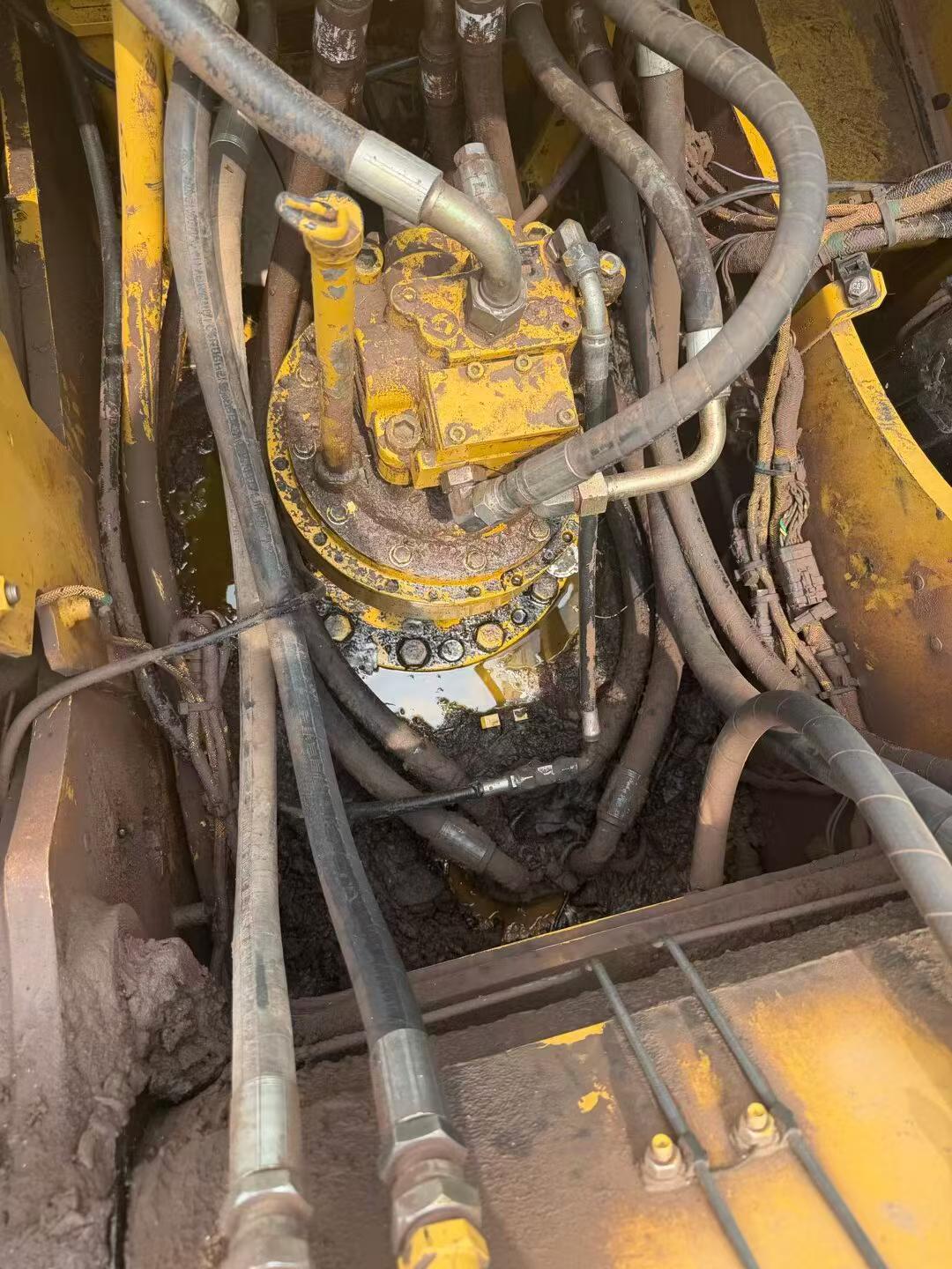 Buy Caterpillar 323 Used Excavator / 3 Buy Caterpillar 323 Used Excavator / 3