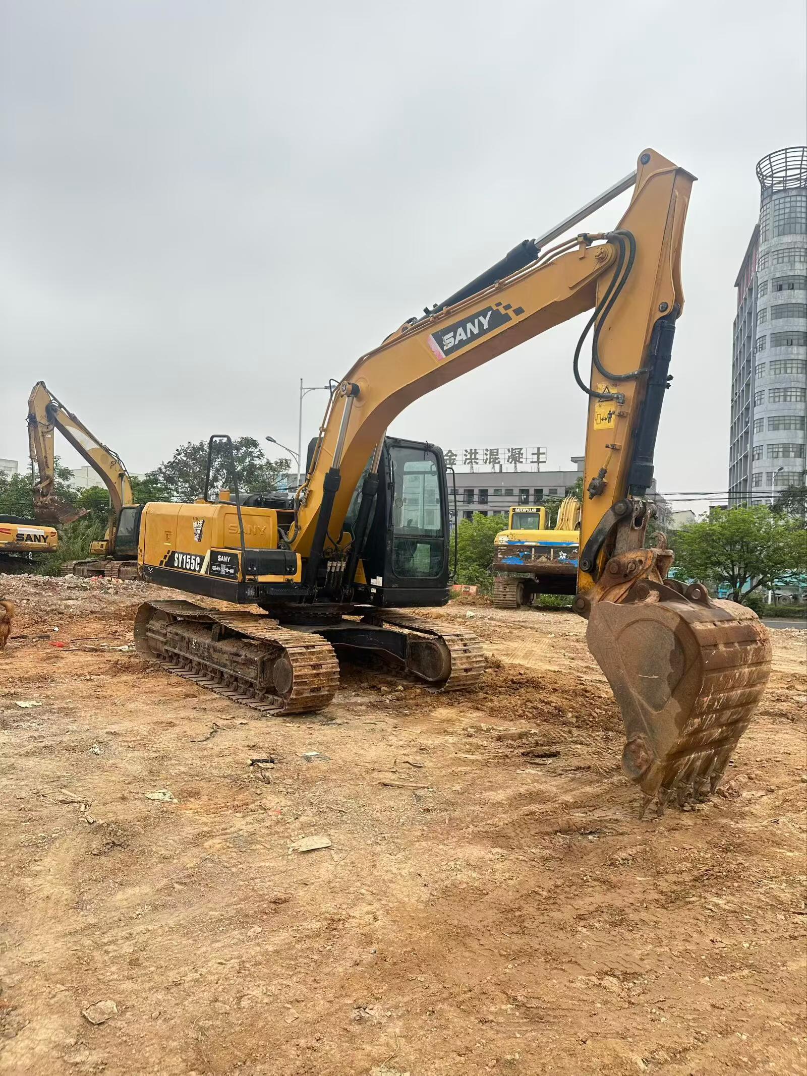Buy Sany SY135C Used Excavator / 4