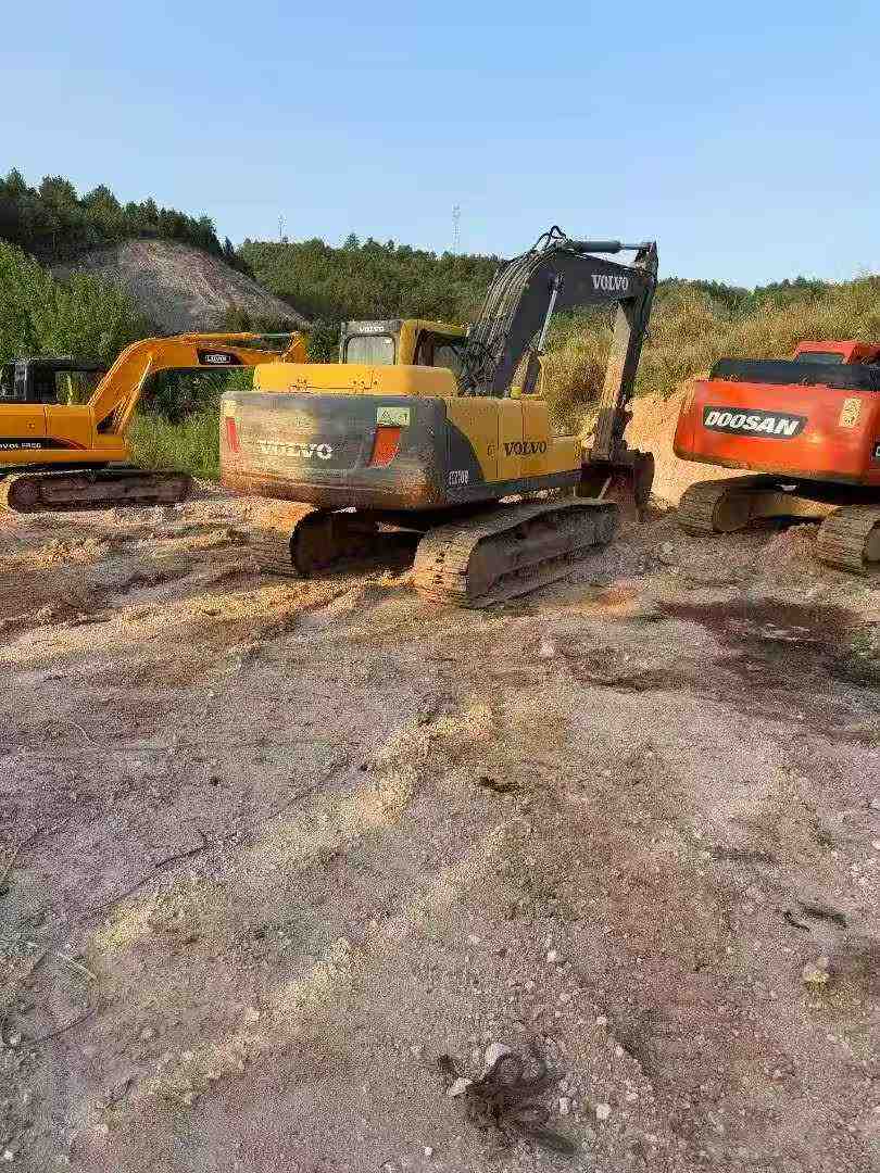 Buy Volvo EC210B Used Excavator / 9 Buy Volvo EC210B Used Excavator / 9