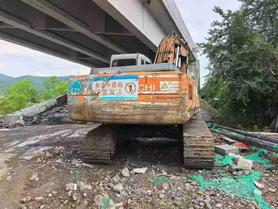 Buy Hitachi ZX200-6 Used Excavator / 4 Buy Hitachi ZX200-6 Used Excavator / 4