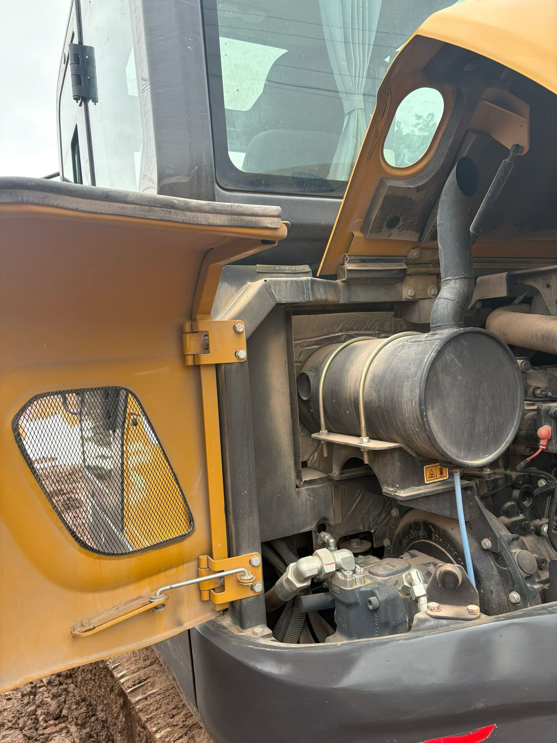 Buy XCMG XE60 Used Excavator / 4