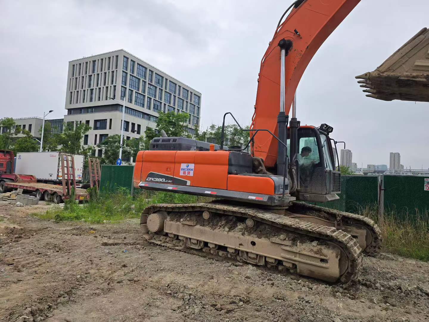 Buy Doosan DX380LC-5 Used Excavator / 2 Buy Doosan DX380LC-5 Used Excavator / 2