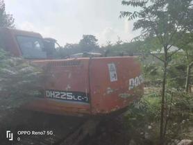 Buy Doosan DH220 Used Excavator / 9 Buy Doosan DH220 Used Excavator / 9