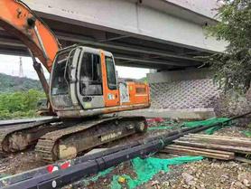 Buy Hitachi ZX200-6 Used Excavator / 5 Buy Hitachi ZX200-6 Used Excavator / 5