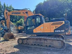 Buy Hyundai R225-7 Used Excavator / 3 Buy Hyundai R225-7 Used Excavator / 3