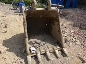 Buy JohnDeere E210 Used Excavator / 3 Buy JohnDeere E210 Used Excavator / 3
