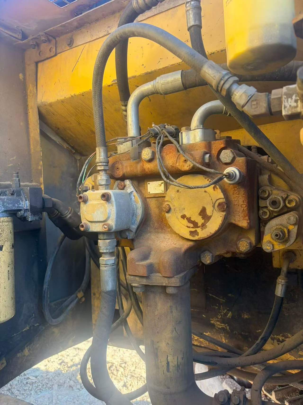 Buy Caterpillar 324D Used Excavator / 5 Buy Caterpillar 324D Used Excavator / 5