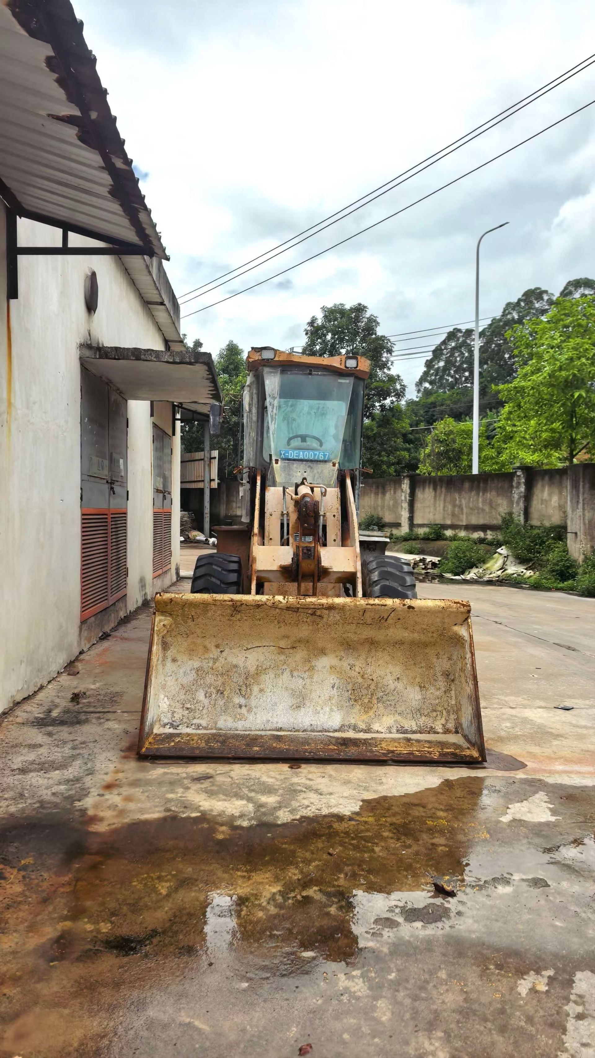 Compre Carregadeira Lonking LG818D Usada / 2