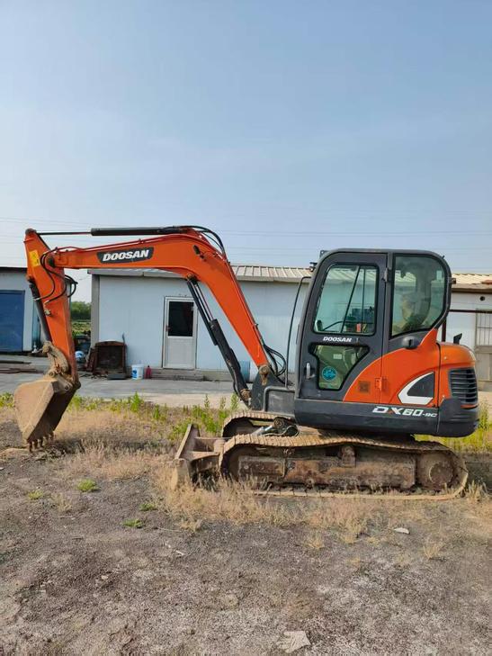 Buy Doosan DH55 Used Excavator / 1