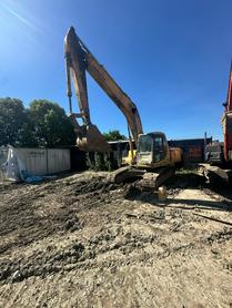 Buy Komatsu PC200-6 Used Excavator / 2 Buy Komatsu PC200-6 Used Excavator / 2