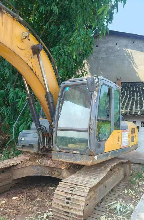 Buy XCMG XE200 Used Excavator / 1