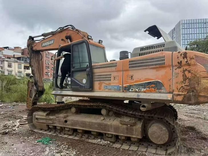 Buy Doosan DX380LC-5 Used Excavator / 1