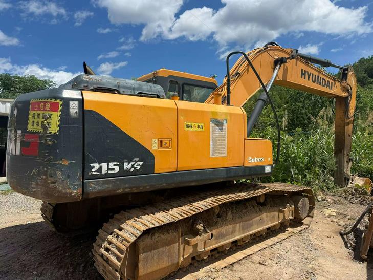 Buy Hyundai R215VS Used Excavator / 1