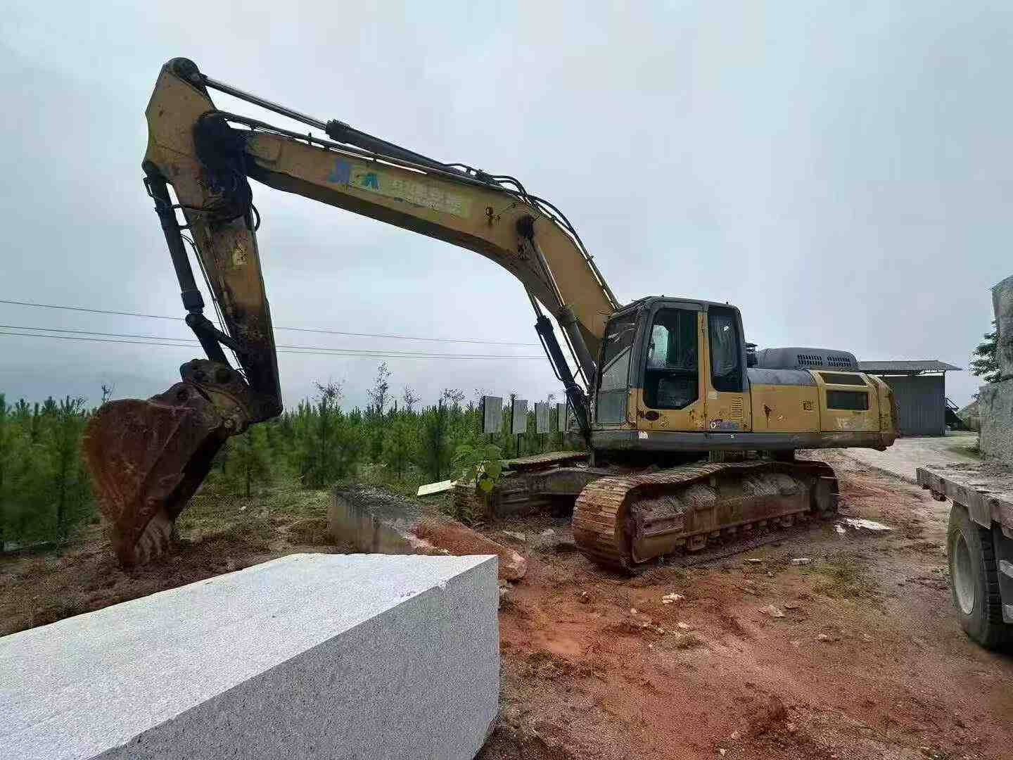 Buy XCMG XE370 Used Excavator / 6