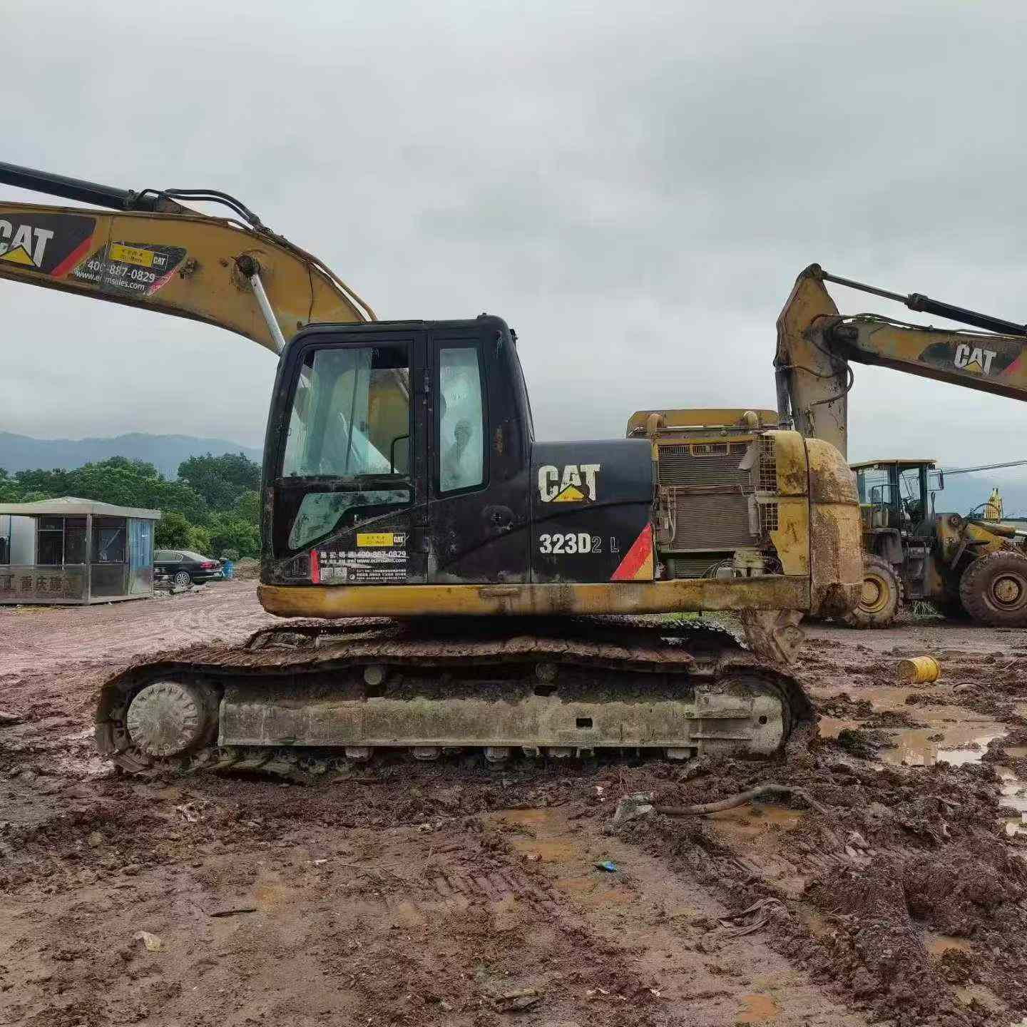 Buy Caterpillar 323 Used Excavator / 6 Buy Caterpillar 323 Used Excavator / 6