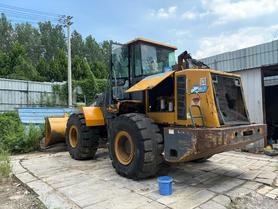 Buy XCMG LW500FV Used Loader / 2 Buy XCMG LW500FV Used Loader / 2