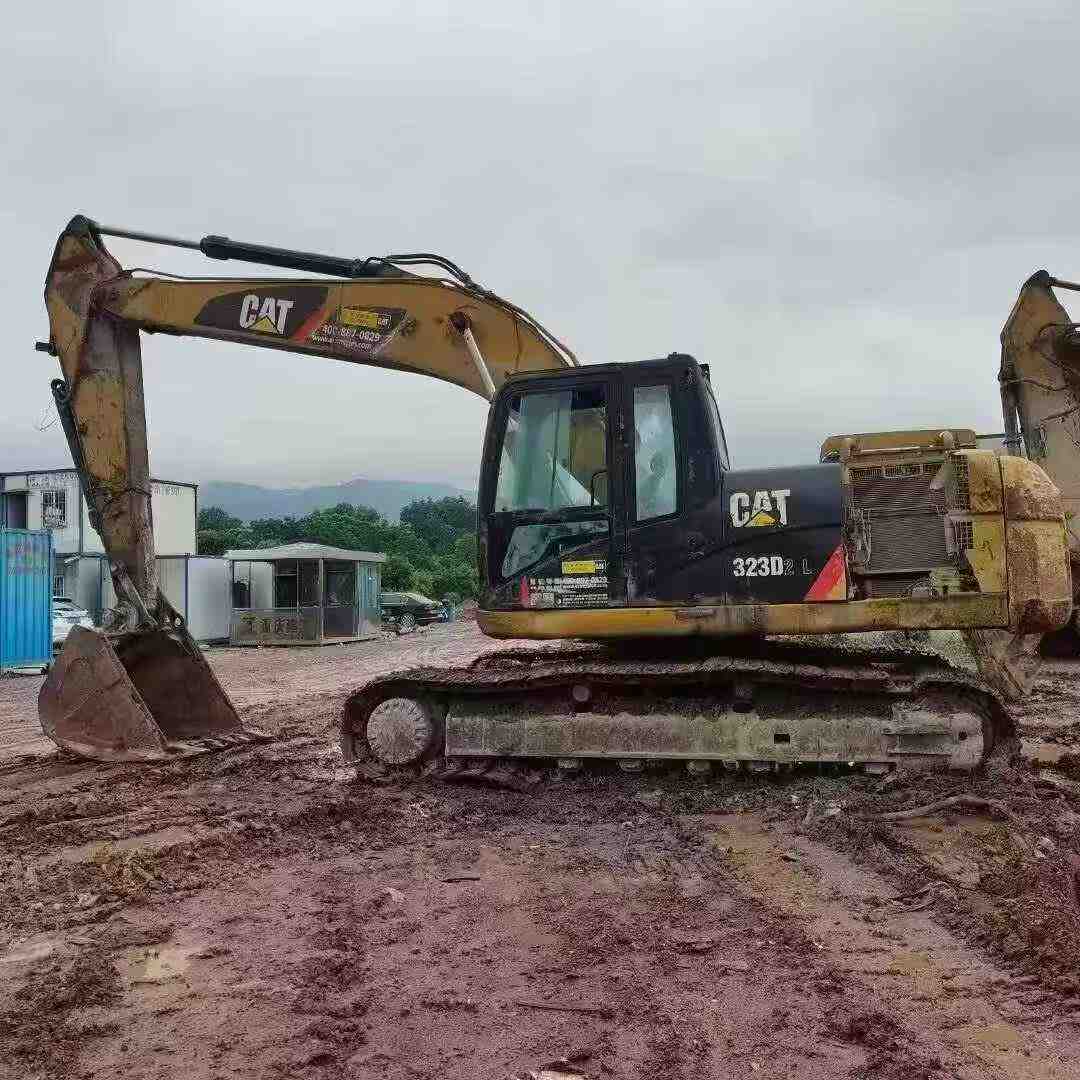Buy Caterpillar 323 Used Excavator / 2 Buy Caterpillar 323 Used Excavator / 2