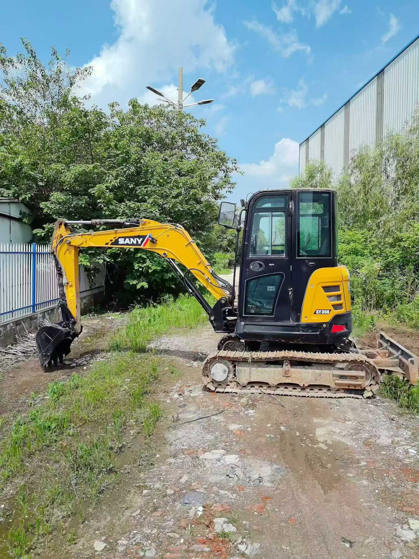 Buy Sany SY26U Used Excavator / 2 Buy Sany SY26U Used Excavator / 2